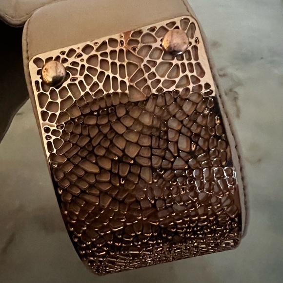 Max Azria heels 7.5 - Picture 7 of 13